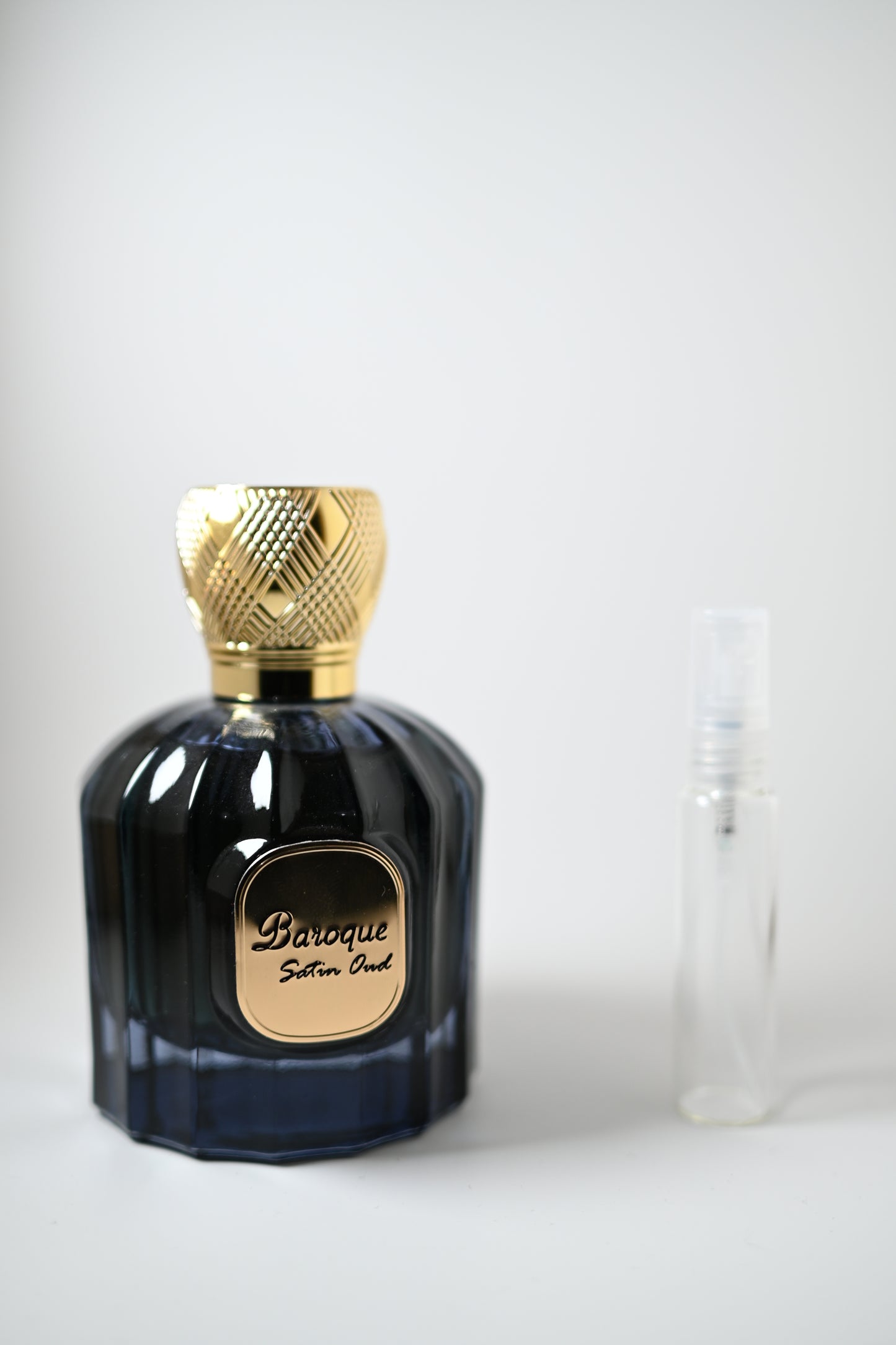 Baroque Satin Oud Maison Alhambra - Perfumes de Adrian
