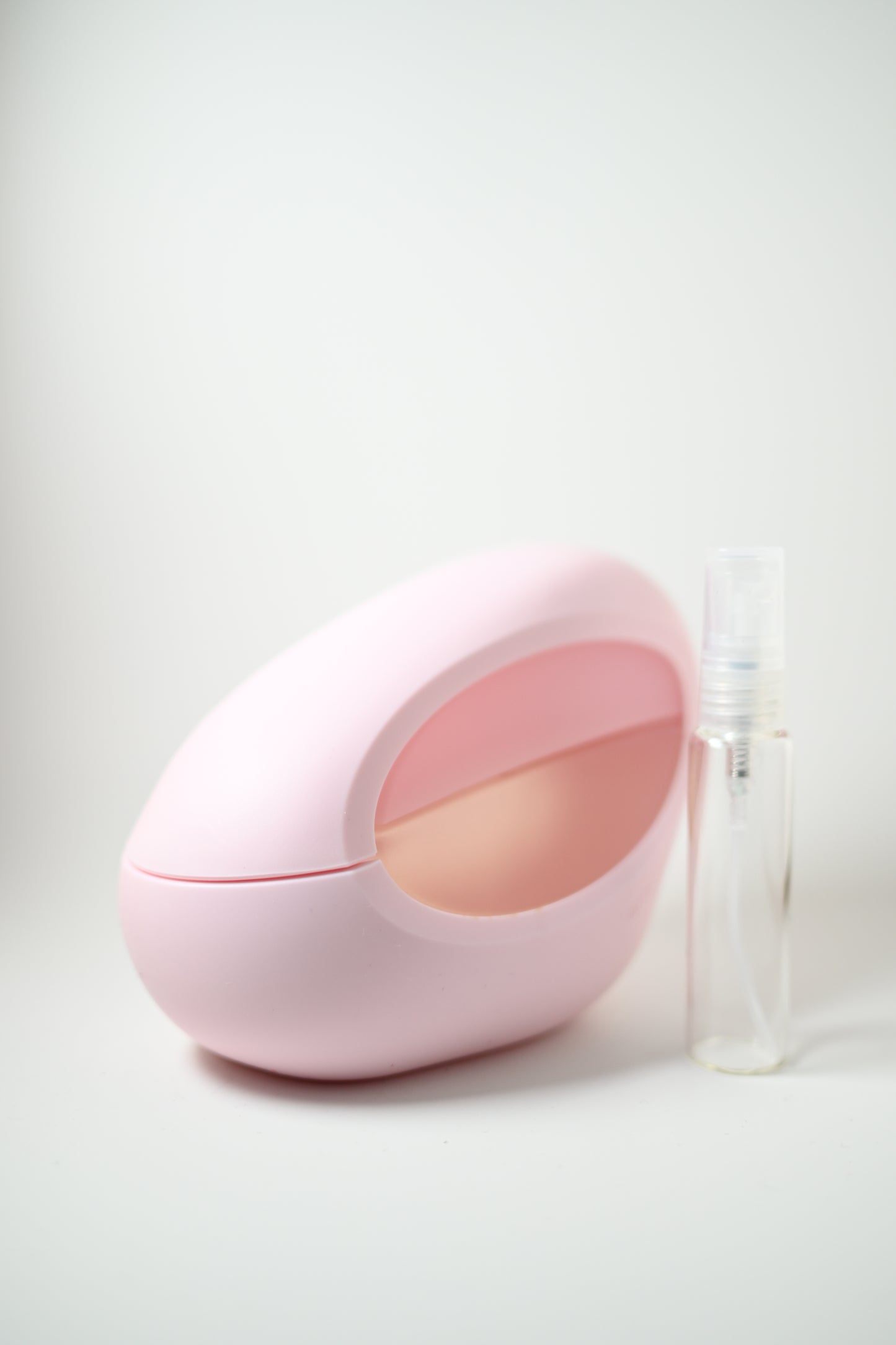 Mod Blush Ariana Grande - Perfumes de Adrian