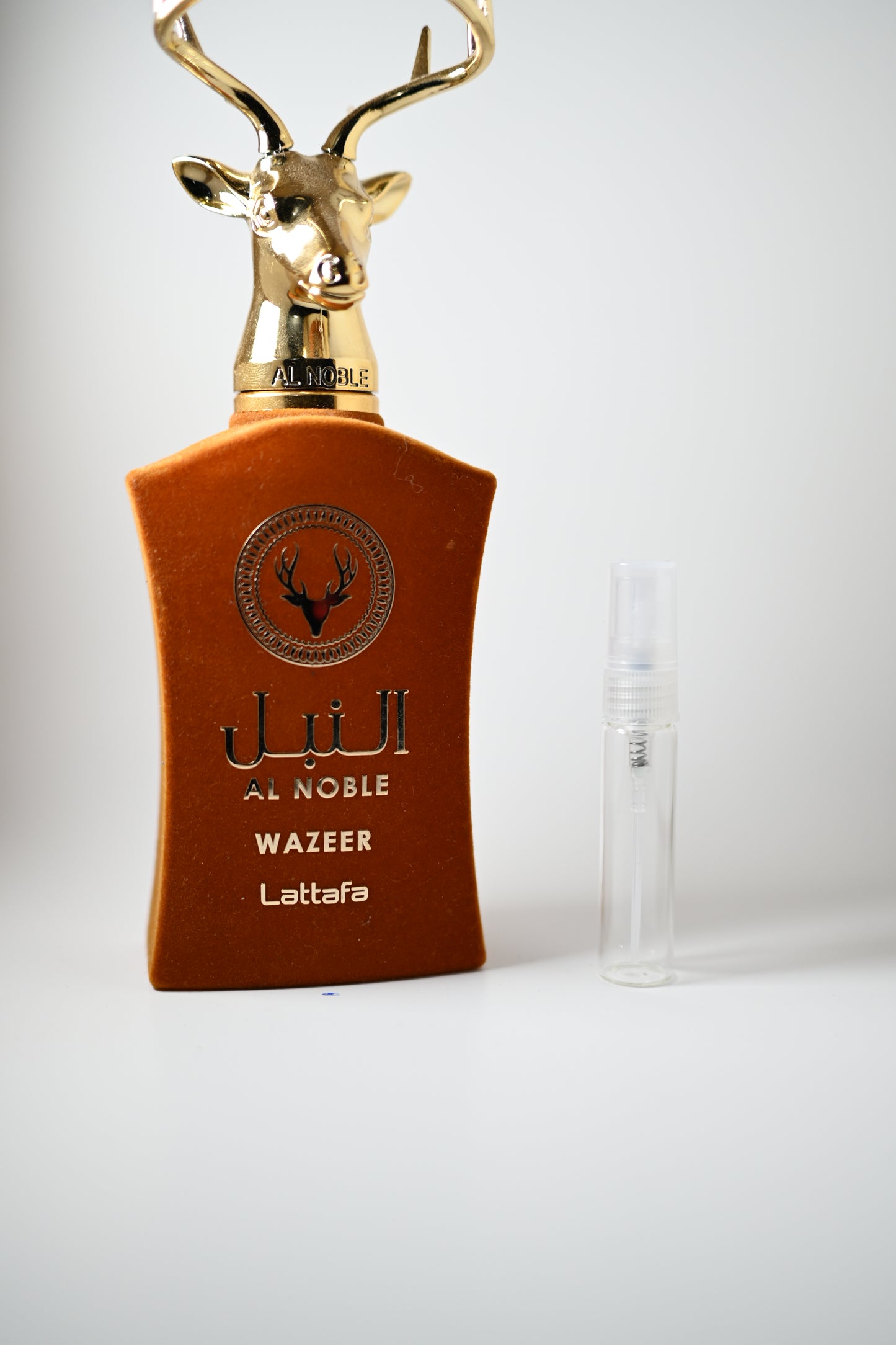 Al Noble Weezer Bottle Next to 5ML Decant - Perfumes de Adrian