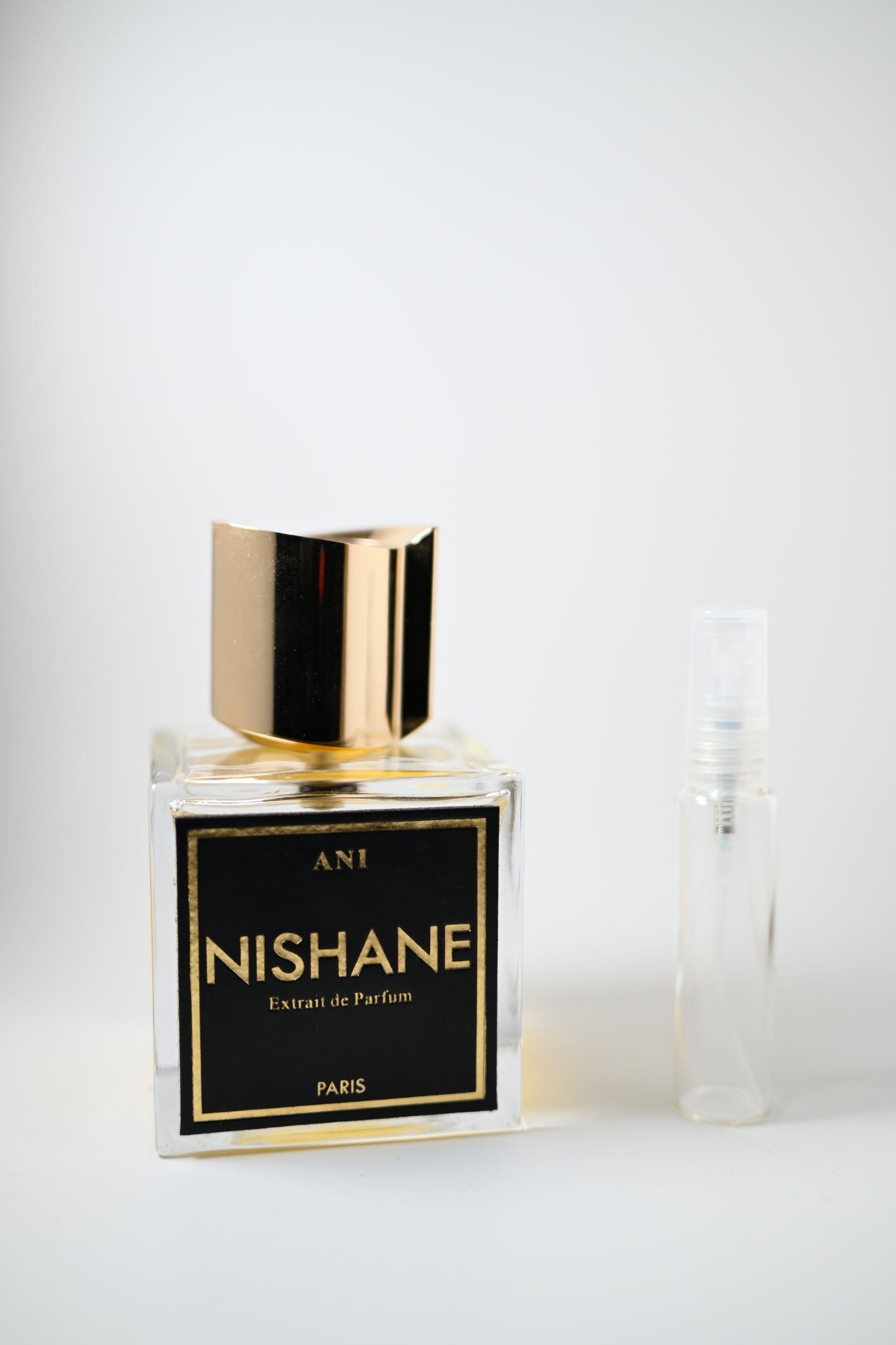 Ani Nishane Bottle Next to 10ML Decant - Perfumes de Adrian